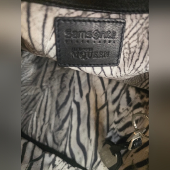 Samsonite Label Alexander McQueen Luggage. - Picture 14 of 17
